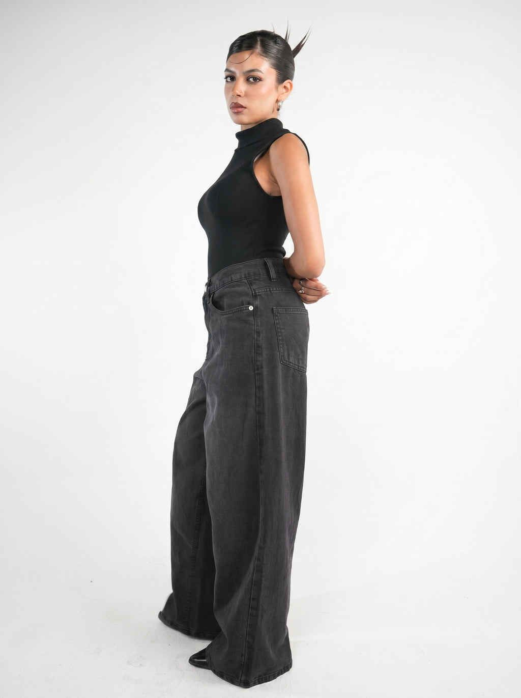 Washed black baggy denim